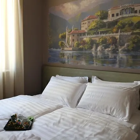 Nocleg ze śniadaniem Michelangelo Varenna
